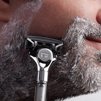 Cremo The Barber Grade - Razor & 2 Replacement Heads