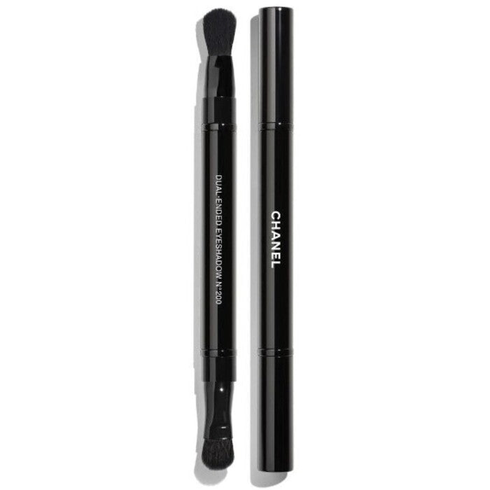 Chanel N°200 Eye Shadow Brush
