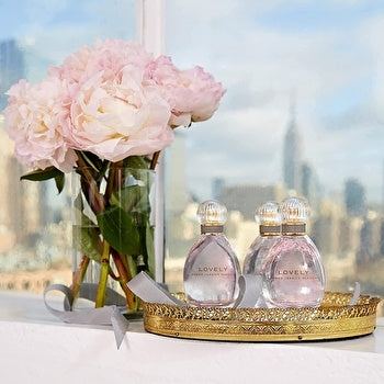Sarah Jessica Parker Lovely Woman Eau De Parfum 200ml